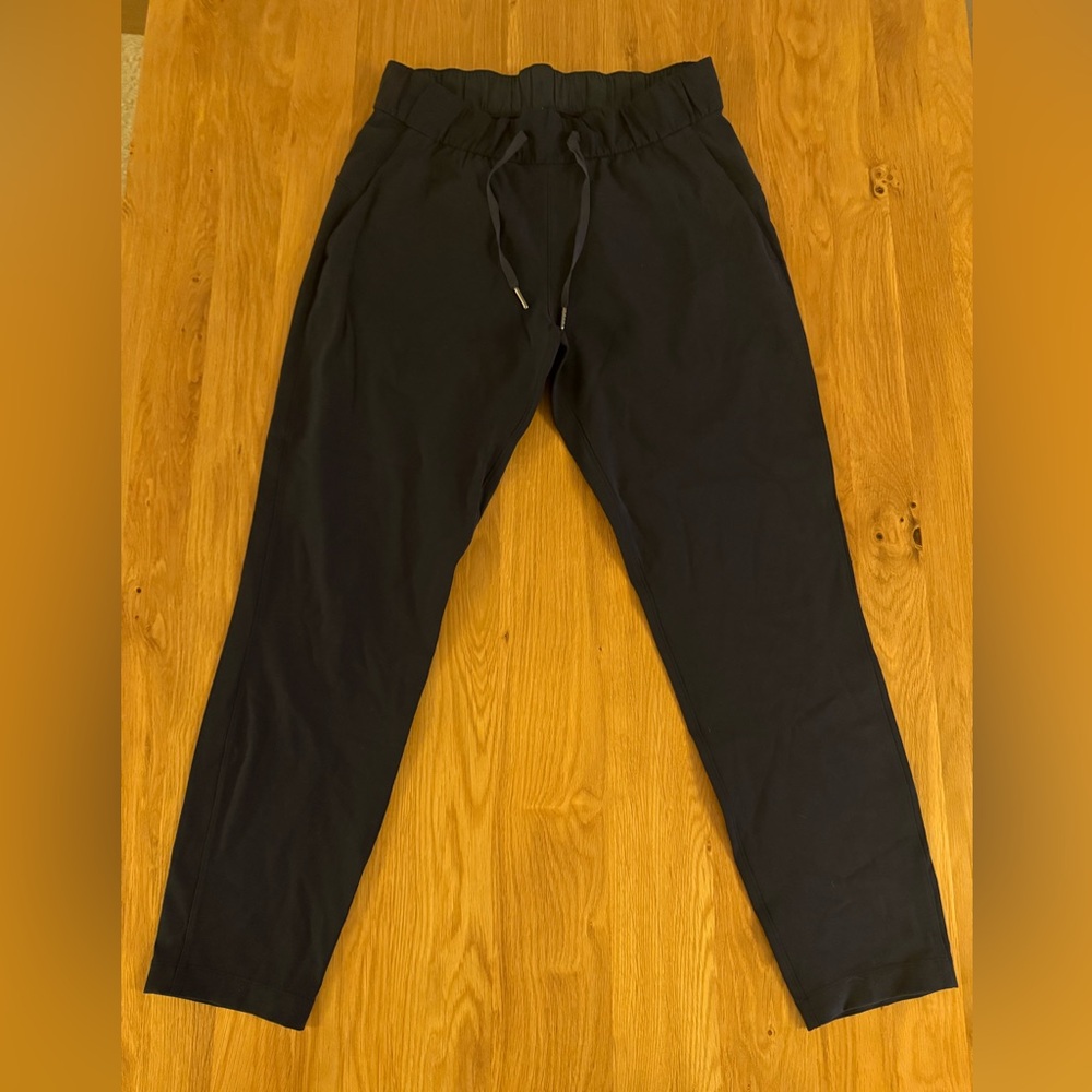 Lululemon Cropped Pants